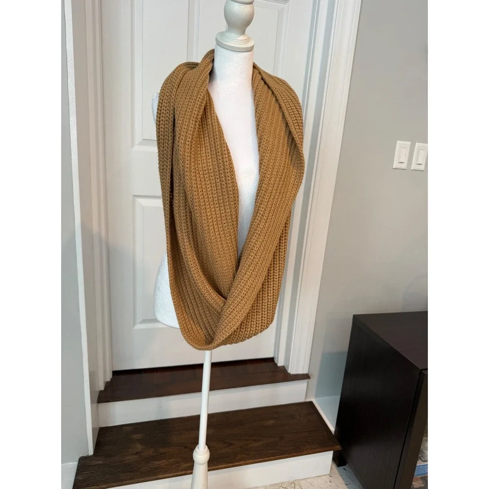J.Crew Camel Brown Chunky Ribbed Knit Infinity Scarf E4020 Acrylic